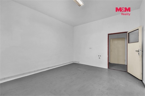 Prodej obchodních prostor, 498 m² 6