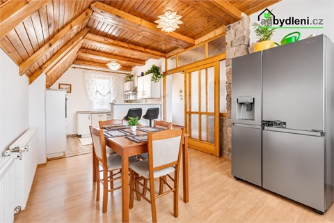 Prodej rodinného domu, 282 m² - 6