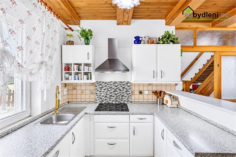 Prodej rodinného domu, 282 m² - 0