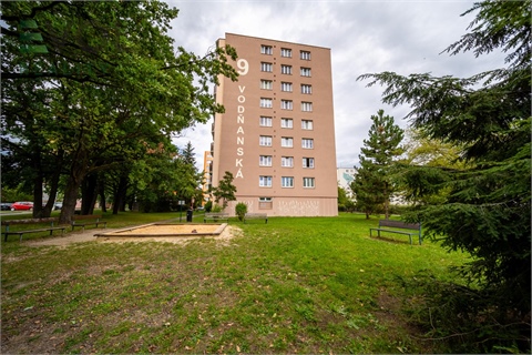 Pronájem bytu 3+1, 61 m² 0