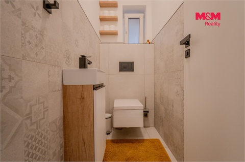 Pronájem bytu 3kk, 89 m² 16