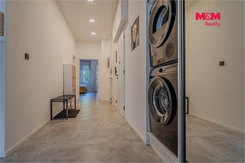 Pronájem bytu 3kk, 89 m² 12