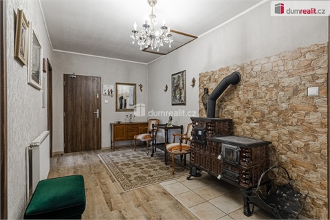 Prodej rodinného domu, 300 m² - 18