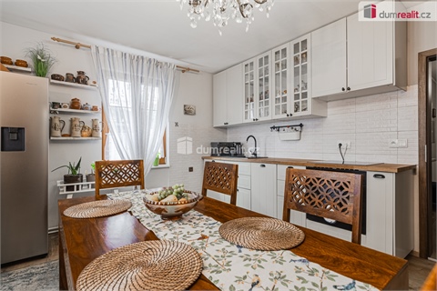 Prodej rodinného domu, 300 m² 18