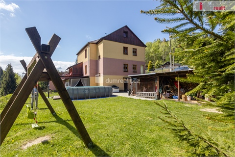 Prodej rodinného domu, 300 m² 0