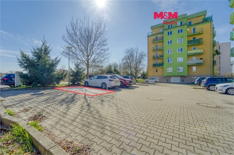 Pronájem parkovacího místa, 13 m² 0