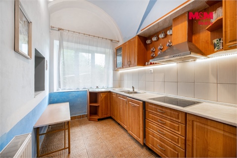 Prodej rodinného domu, 210 m² - 6