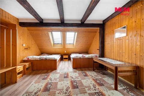 Prodej rodinného domu, 210 m² - 12