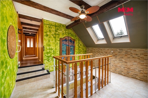 Prodej rodinného domu, 210 m² - 20