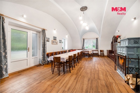 Prodej rodinného domu, 210 m² - 2