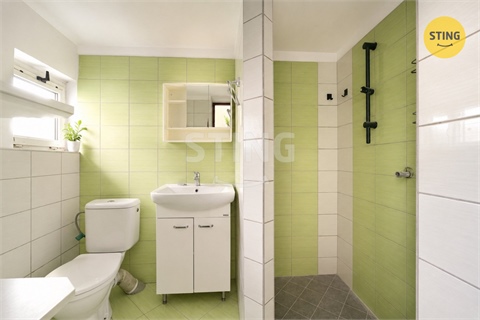 Prodej rodinného domu, 200 m² 10