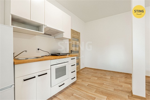 Prodej komerčního objektu, 650 m² 8