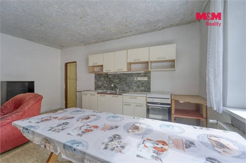 Prodej rodinného domu, 94 m² 2