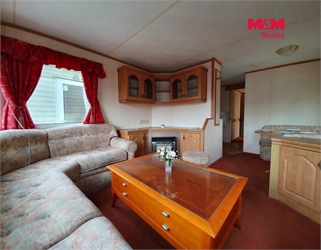 Prodej stavebního pozemku, 1 676 m² 2