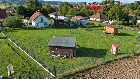 Pronájem zahrady, 800 m² 0