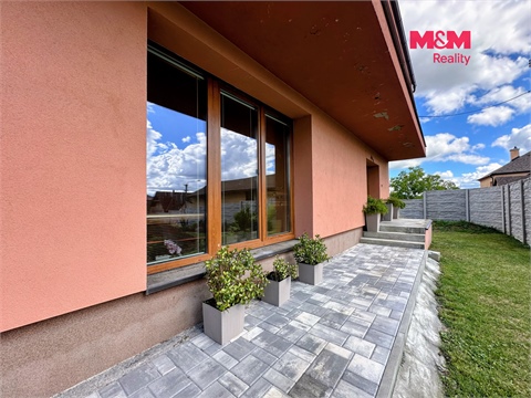 Prodej rodinného domu, 300 m² - 6