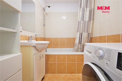 Pronájem bytu 1+1, 44 m² 2