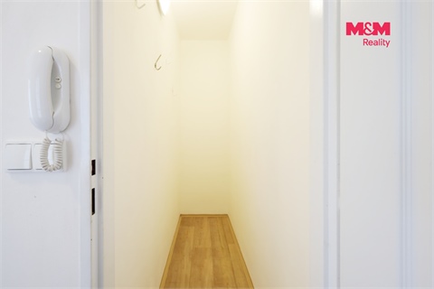 Pronájem bytu 1+1, 44 m² - 4
