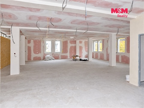Pronájem komerčního objektu, 350 m² - 2