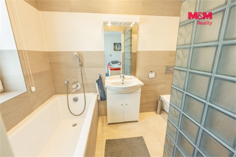 Pronájem bytu 2kk, 64 m² 8