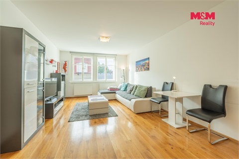 Pronájem bytu 2kk, 64 m² 2