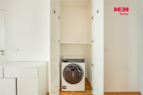 Pronájem bytu 2kk, 64 m² - 12
