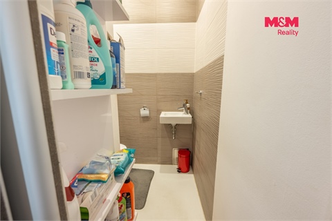 Pronájem bytu 2kk, 64 m² 12