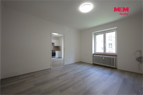 Pronájem bytu 1+1, 29 m² - 2