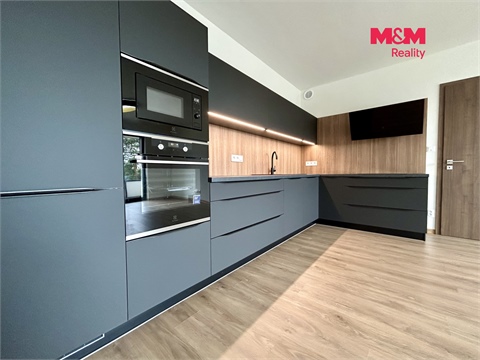 Pronájem bytu 3kk, 90 m² 12