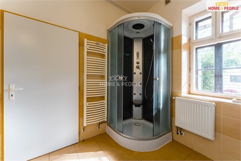 Prodej rodinného domu, 290 m² 10