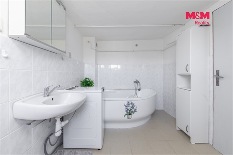 Prodej rodinného domu, 160 m² - 2