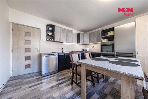 Prodej rodinného domu, 108 m² 2