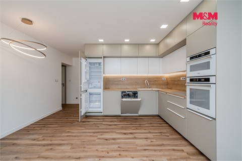 Prodej bytu 4kk, 78 m² - 0