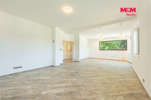 Prodej rodinného domu, 198 m² - 4