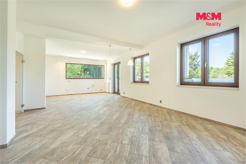 Prodej rodinného domu, 198 m² 4