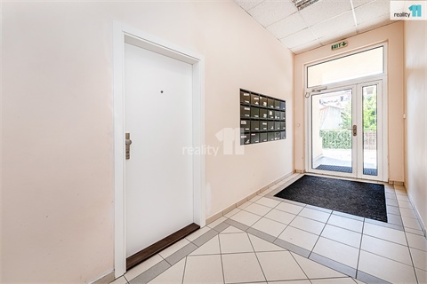Pronájem obchodních prostor, 48 m² 16