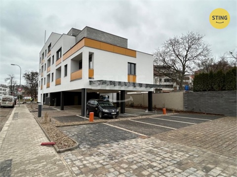Pronájem bytu 2kk, 56 m² 10