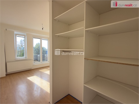Pronájem bytu 4kk, 100 m² 22