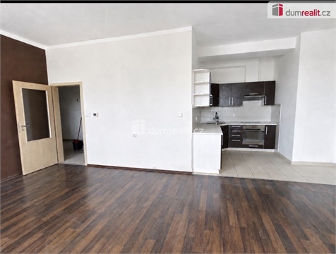 Pronájem bytu 3kk, 100 m² 10