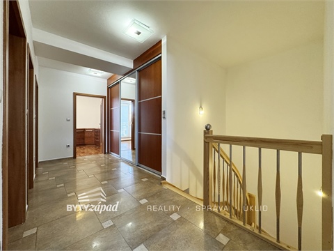 Pronájem bytu 5kk, 120 m² - 12