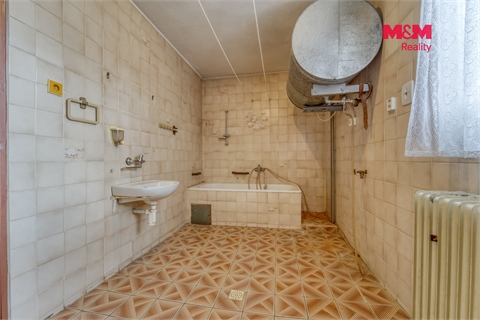 Prodej rodinného domu, 315 m² 24