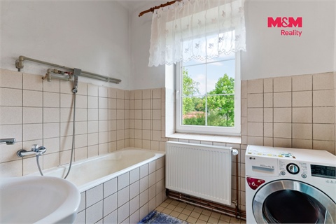 Prodej rodinného domu, 300 m² - 10