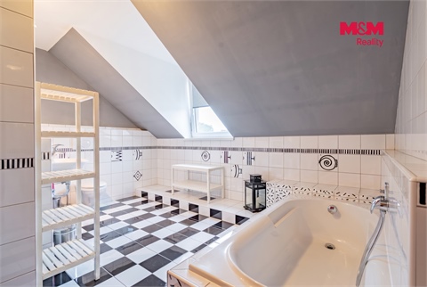 Prodej rodinného domu, 125 m² - 18
