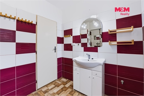 Prodej rodinného domu, 148 m² - 8