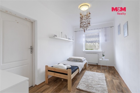Prodej rodinného domu, 230 m² - 2