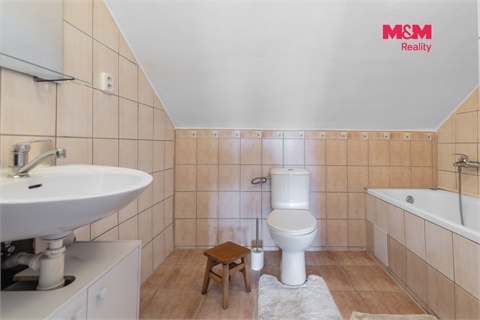 Prodej rodinného domu, 230 m² 4