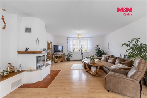 Prodej rodinného domu, 230 m² 2