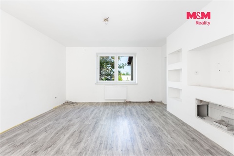 Prodej rodinného domu, 212 m² - 6