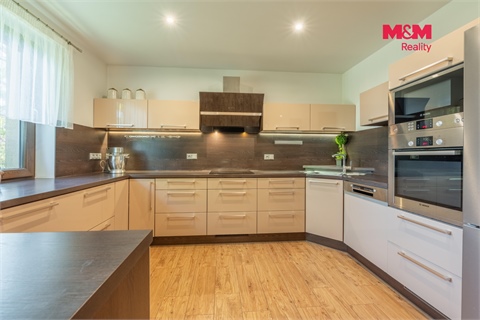 Prodej rodinného domu, 178 m² - 10