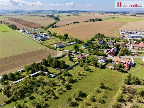 Prodej stavebního pozemku, 1 362 m² 0